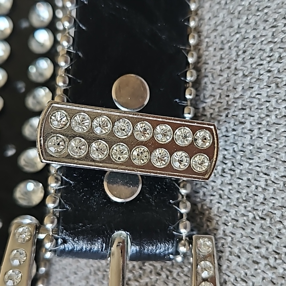 Vintage Rhinestone Leather Belt Large Rivetted - Picture 3 of 11